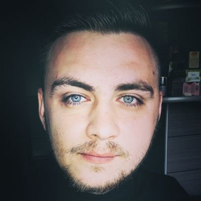 dEnnYm_m's profile picture. 