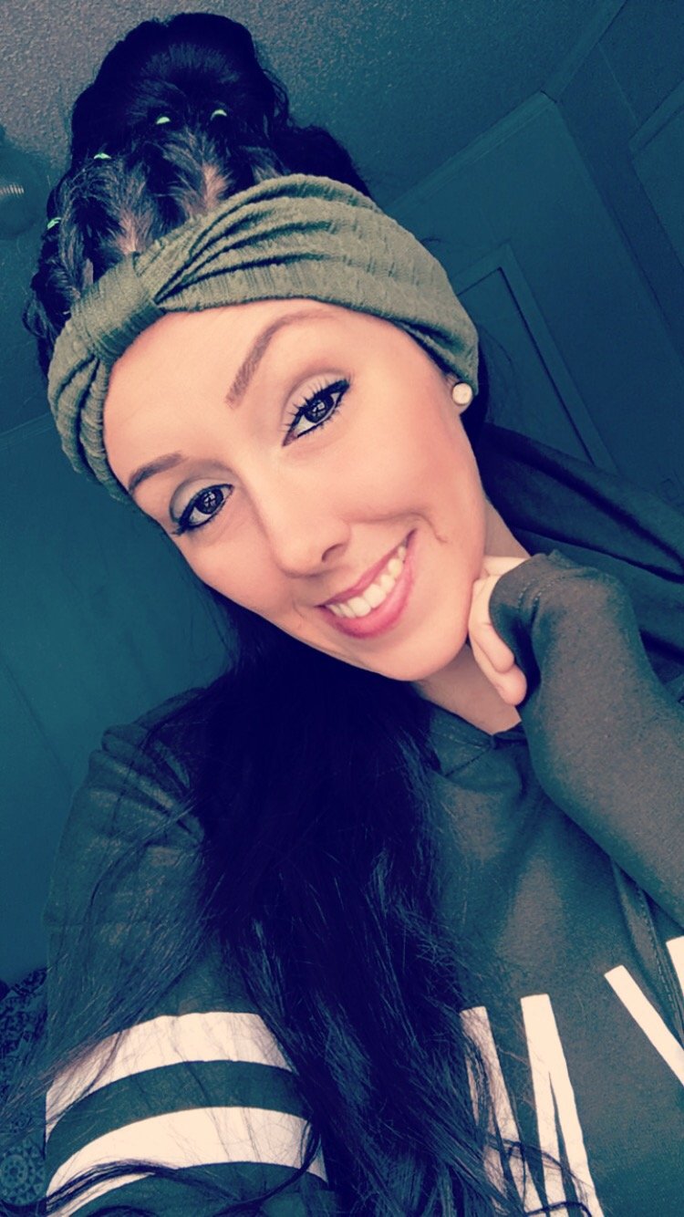 iamqueenlinz's profile picture. 