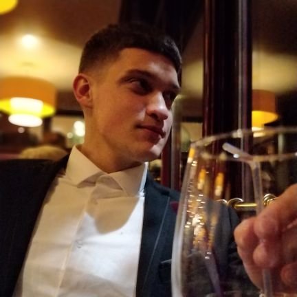 AnthonyPointe's profile picture. Ne pas oublier de prendre un sac avant d'aller en course 🤔💭