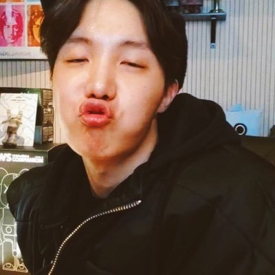 HopeSmile_UwU's profile picture. 𝒽𝑜𝓅𝑒 𝒾𝓃 𝓎𝑜𝓊𝓇 𝑒𝓎𝑒𝓈