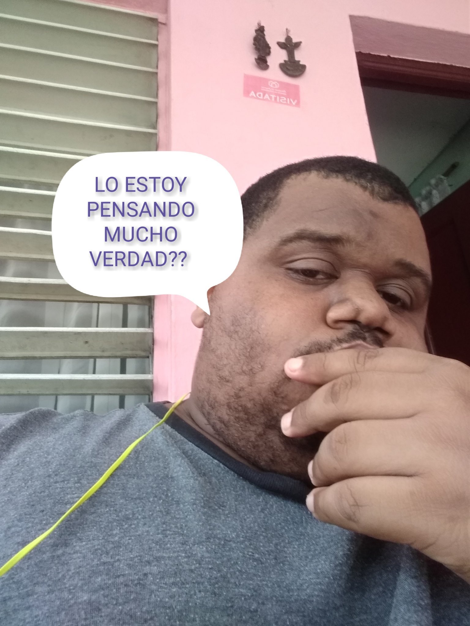 Soy un chavo sincero , humilde ,con ganas de conocer, si me quieres conoer escribe por dm y plr ws es 829-572-9890