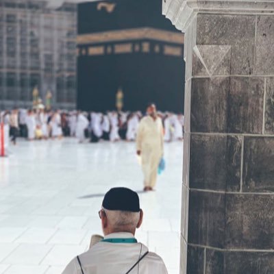 سيدة أعمال ، مهتمة بالتجارة🌸 مصممة . من المهتميّن بالحرمين ، #مزامير ✨. لا متسع الرجال 🌱