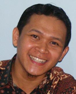 Professional Therapist, Personal Development Consultant, Internet Marketer and Soft Skills Master Trainer