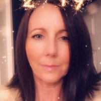 Helen Reeves - @ReevesgirlHelen Twitter Profile Photo