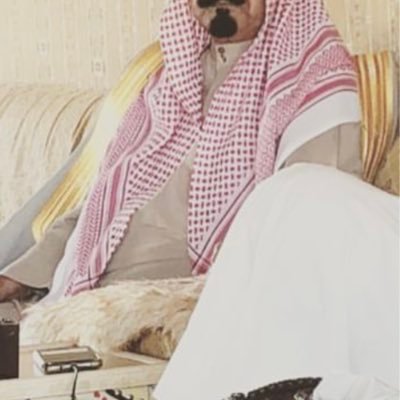 لِكل شخص عابر مرّ من هُنا:كن كالغيث تروي قبر جدي الراحل بدعائك،. اللهم ارحم جدي واجمعني به على منابر من نور.♥️