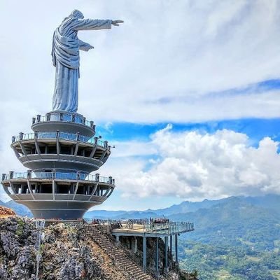 Lalawong18's profile picture. 