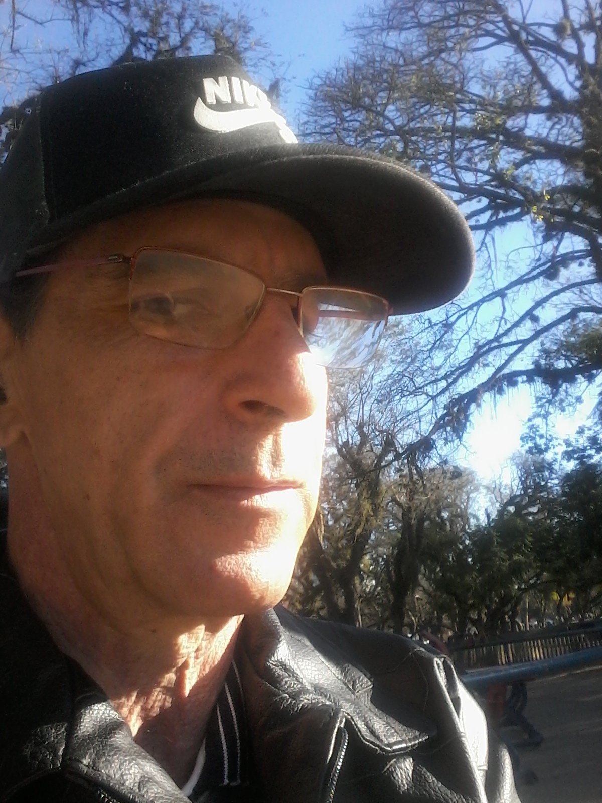 Andrlui49548326's profile picture. 