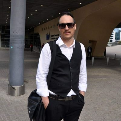 massimo1774's profile picture. La politica nazionale nel SUD ha fallito - il popolo meridionale non può essere  accusato di essere la causa dei propri mali -