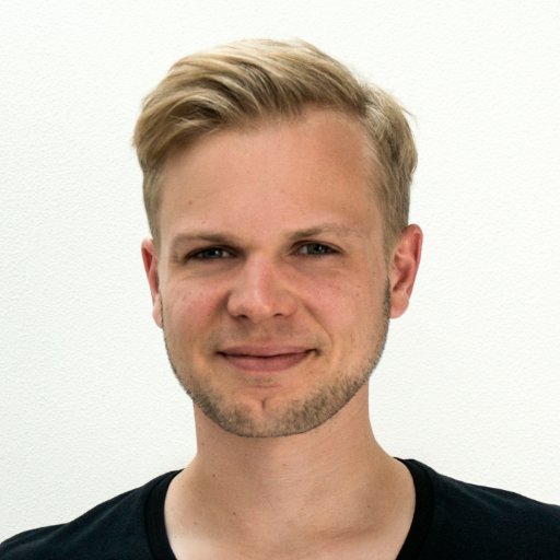 visual designer / co-editor of #TiSDT and #TiSDD / partner at KD1 design agency / co-founder of Smaply / speaker / lecturer