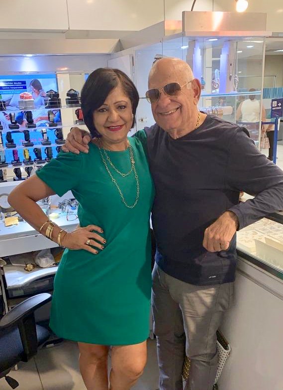 xiopache's profile picture. Arquitecto, me encanta cocinar para mi familia y amigos!