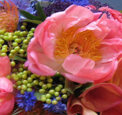 Chic and modern floral design in NYC.  Prepare to be inspired.