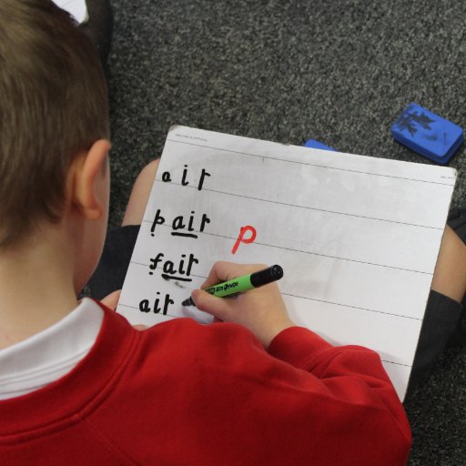 One of 34 English Hubs nationally, working with schools to develop early reading.
Based at St Peter's Primary School, Portishead.