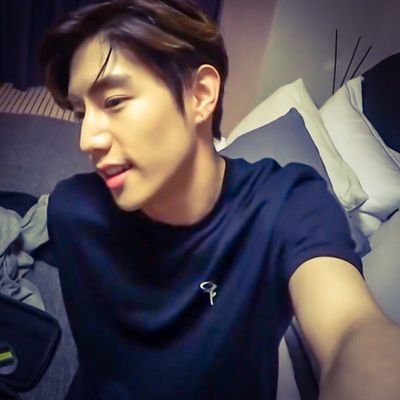 blanketsha's profile picture. please follow at your own risk. i RT A LOT, like ALOT. MARKBUM FREAK. GOT7 FREAK. 

잘지내보자 아가새들 💚