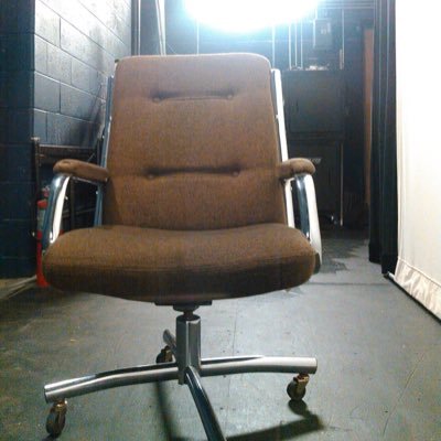 Carl’s Chair is back on Twitter, folks! Catch me in the auditorium, scene shop, equipment truck, and homerooms at comps!