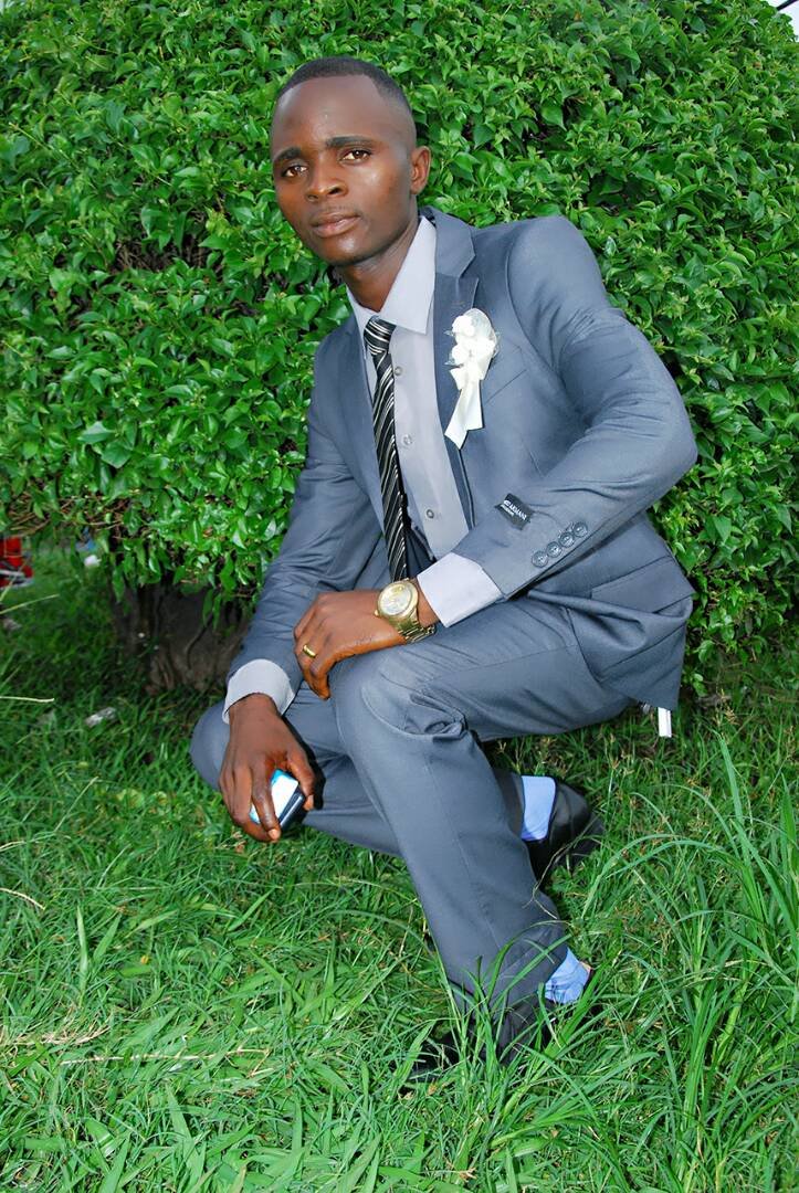 lu_theodore's profile picture. Ancien chauffeur du pool d'urgence au congo rd (PUC) de medecins sans frontières Belgique et Logisticien Polyvalent  de MSF~B Rdcongo #Servir l'humanité#