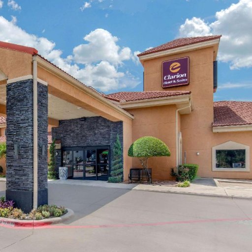 Our Clarion Inn & Suites® DFW North is a hotel in Irving, TX that’s great for group travel. (972) 929-8888
