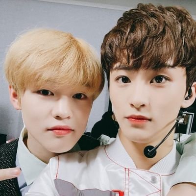 FOR #MARK #마크 & #CHENLE #천러 💕
로고크롭 및 재배포❎/2차 가공시 출처는 꼭! 밝혀주세요/
Do not Crop the logo and Re-upload my pic&vid.
네이버tv : https://t.co/fthkQ45vob
[fan account]