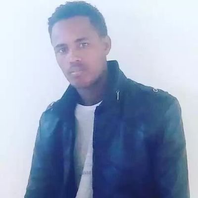 DesalgnElias's profile picture. 