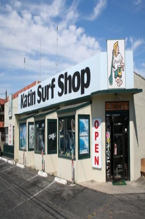 KATINSURFSHOP's profile picture. 