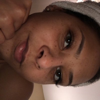 aaliyahrechelle's profile picture. Don’t let the shit you been thru bring you to a place of fear. Fear don’t live here nomore💛🙏🏼