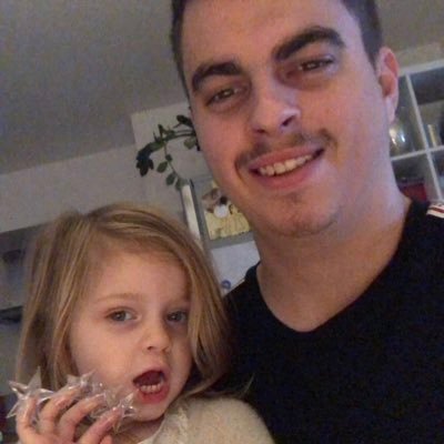 FlorentPasset's profile picture. Supporteur MHSC, Handballeur Pignan Handball