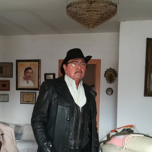 jrhuer's profile picture. viejo socialista camionero hostelero y trabajador de 80 años ateo y pontonero del 62 de los mios quedan pocos