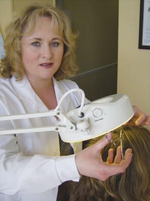 Registered Trichologist with 20 yrs clinical exp.treating hair loss/alopecia.Providing proven treatments for home use also.Wigs for those undergoing treatments.