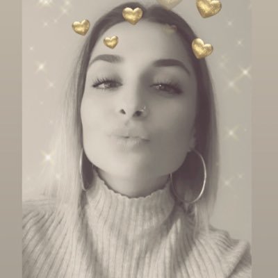 MarinaRiva12's profile picture. Felicidad... qué bonito nombre tienes!