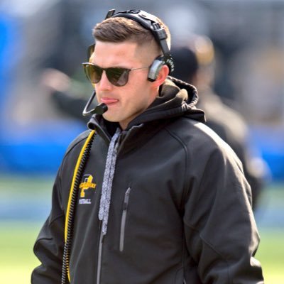 Director of Parisi Speed School @parisispeednjac | Wide Receivers Coach at Piscataway High School @pwayfootball #ChiefsFamilyPride #ParisiNation