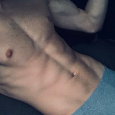 26, bi/curious hung guy. check out my onlyfans😈