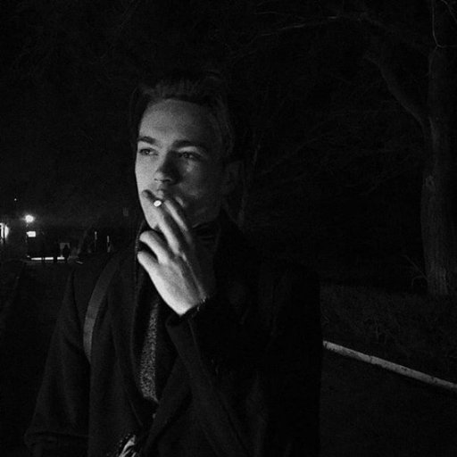 devided_soul's profile picture. 