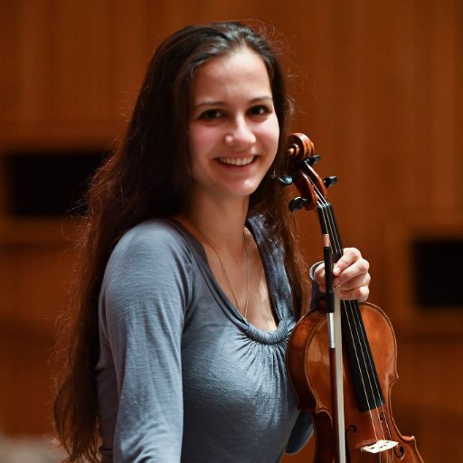 • Violinist at @RCMLondon • Romanian/Spanish • Tillett Trust Young Artist 2018/19 • @RoyalPhilSoc prizewinner 🎨 Lover of all arts and nature 🍄🌱 📍 London
