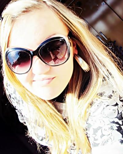 follow me *-*'