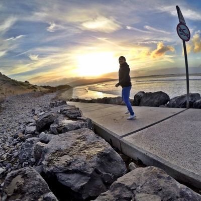 dml10's profile picture. 