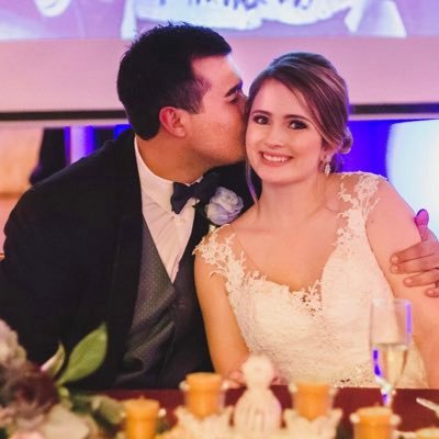 Jesse_Arzola_'s profile picture. Taken BK💚 Little Oliver😊 Bigger Alice. 😇