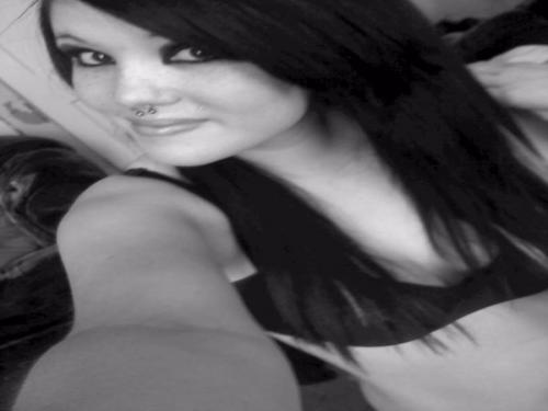 Brittanyb34tdwn's profile picture. Im Brittany.
19.
Kansas.
Idgaf.