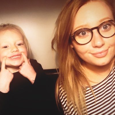 robyntills's profile picture. 