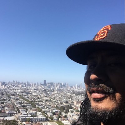 1st gen SF, CAš 26 yr @SFGiants @StanfordFball (2011- 2021) season ticket holder . ⢠vinyl/cd collector ⢠@descendents fan @portola_sf šøš½