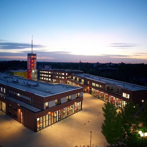 Twitterauftritt der Feuerwehr Ratingen. Informationen rund um die Ausbildung, das Einsatzgeschehen und die verschiedenen Abteilungen. Notfall 112!