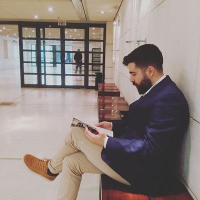 Μάνος Κανδεράκης Profile