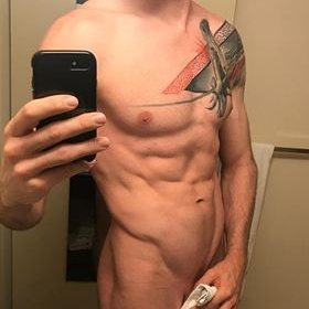 I'm 28 yrs love sports, life,sex ,always horny for hot studs