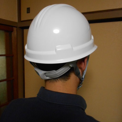 阪神淡路大震災の被災体験をきっかけに防災について深く考えるようになりました。地震・台風・噴火等の自然災害を中心に、人がもたらす火災や人災についての情報もチェック&発信しています。9年前に始めたブログでは災害体験を始め、防災グッズのレビューや関連する情報を取り上げています。