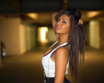 model4meKAYY's profile picture. Let's just sit back & watch the sunset :*