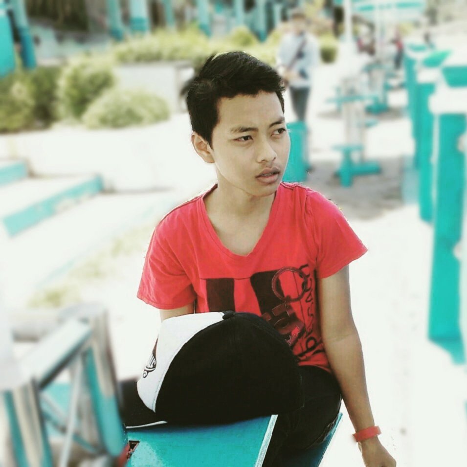 afifsquarepants's profile picture. Mojokerto 05/09/1999 || SMAN 1 Kutorejo || XII-IPS-4 || Pecinta Musik Hardcore || Jangan Berhenti Berbuat Baik||