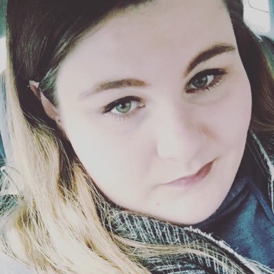 youniquewithme2's profile picture. Younique 💜 Weil man Schönheit von innen auch außen zeigen kann. 😍