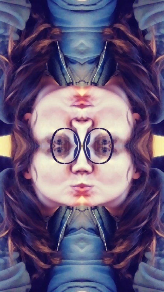 DamnAGiveDontI's profile picture. Single mom to the best kid ever. Kick-Ass parent . I have a cape and all. I run on ☕, 💘, hugs and little sleep + kindess and more ☕.