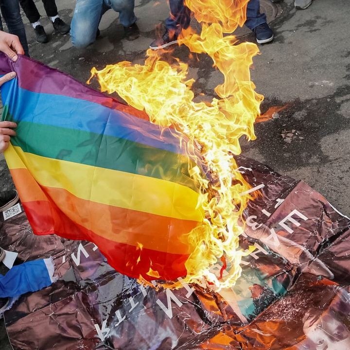 “Far-right”
LGBTTQQIAAPHIJKLMNOPQRSTUVWXYZCNNMSNBC

Destroyer of intersectionality.