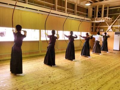 rakunokyudo's profile picture. 新入生、在学生大歓迎！！質問のある方は気軽にDMしてください！いつでもたくさんの体験、入部お待ちしております【活動日】月火木金16:00〜19:00、土9:00〜12:00 女子Ⅰ部 男子Ⅲ部 #酪農学園大学弓道部 #酪農弓道