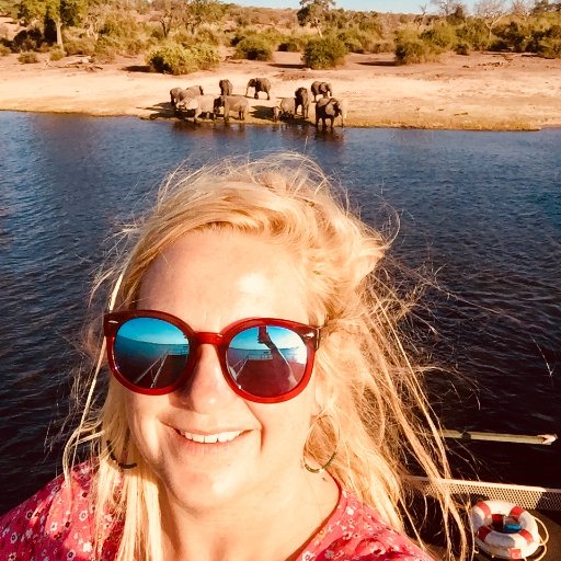 Traveling the world as a tourleader for Djoser | Some girls are made for adventure, fine beer and no fear | Do good, help other people with a smile!