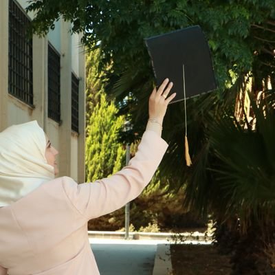 reem_arn's profile picture. Homs Syria ❤  24 years 💕 23 jan 😌
🎨Architect 📐📏✏🏠
ⓗⓐⓛⓐ ⓜⓐⓓⓡⓘⓓ⚽
Snap chat ( reem.abdalnaby ) 👍👀